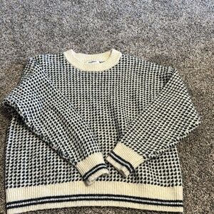 Old navy sweater size large